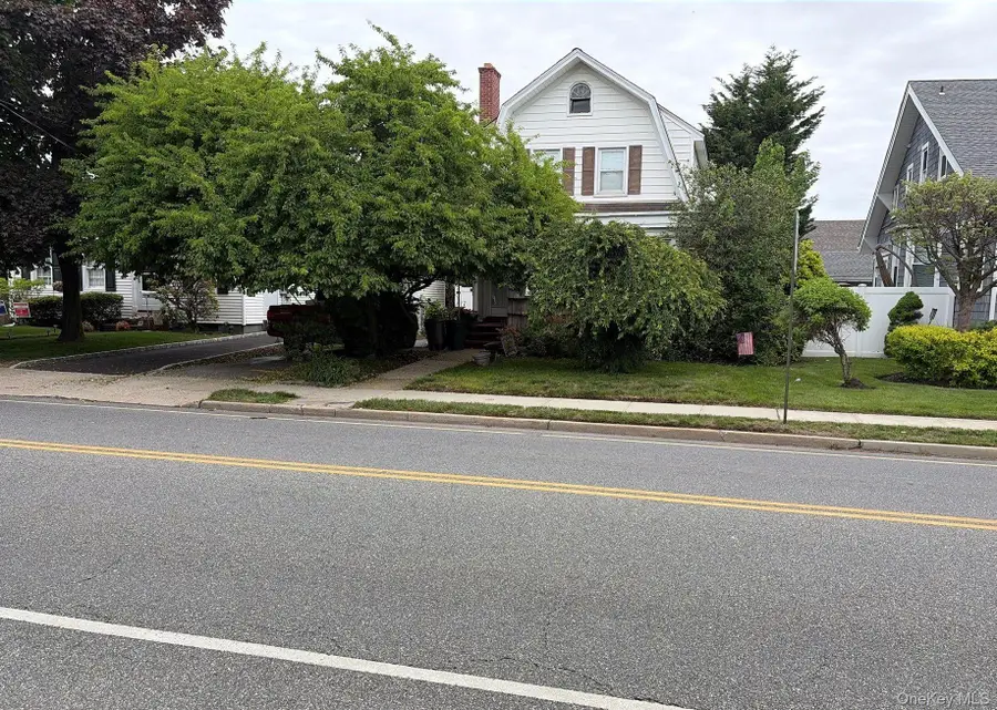 259 Lincoln Avenue, Rockville Centre, NY 11570 - #2