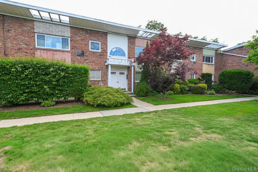 271 N Newbridge Road #2C, Levittown, NY 11756 - #2