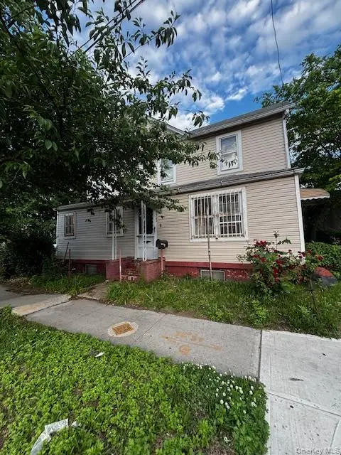 18502 Baisley Boulevard, Saint Albans, NY 11412 - #3