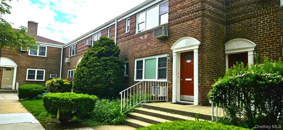 224-20 Kingsbury Avenue #B, Oakland Gardens, NY 11364 - #2