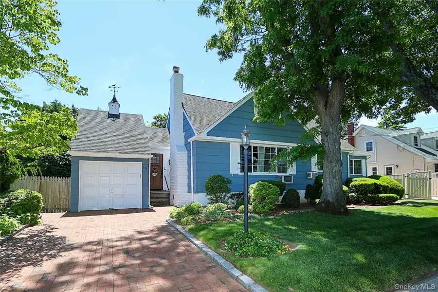 15 Hemlock Street, Merrick, NY 11566 - #2
