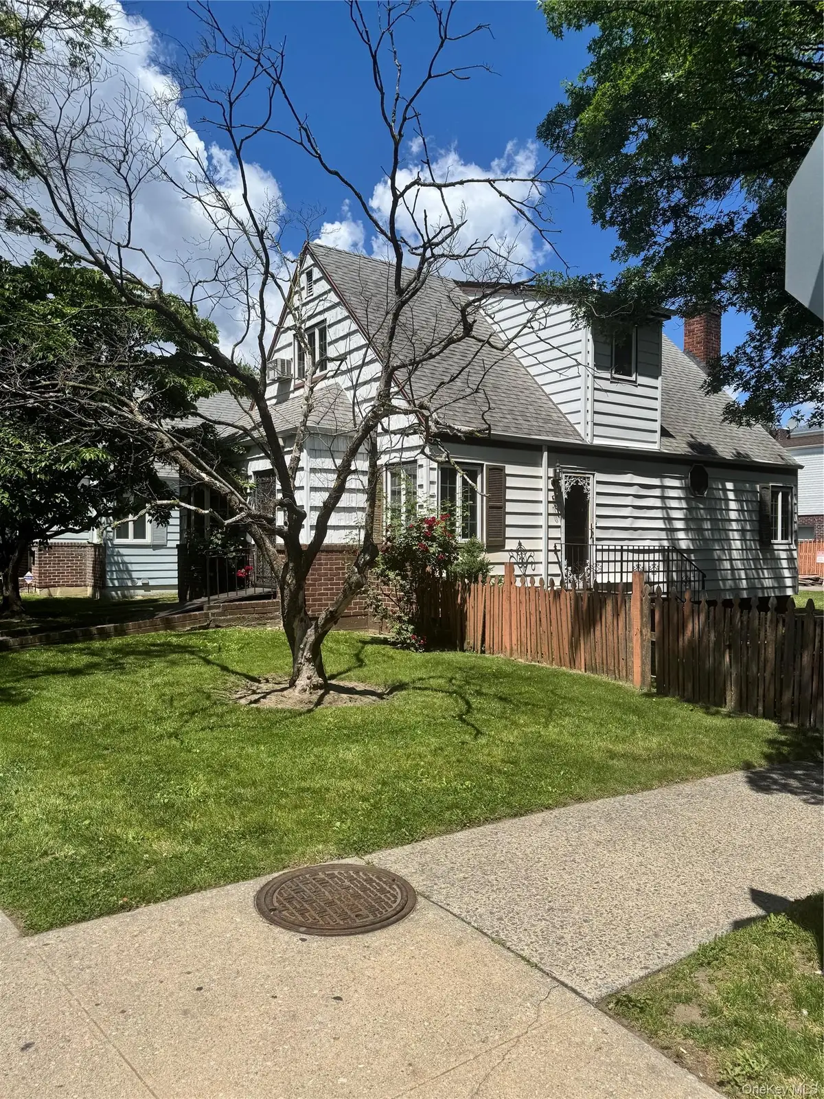 8019 Grand Central Parkway, East Elmhurst, NY 11370 - #1