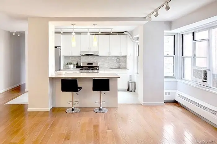 573 Grand Street #D802, New York, NY 10002 - #3