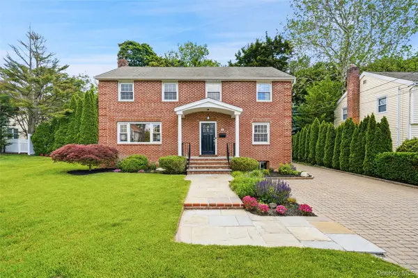 20 Lamesa Avenue, Eastchester, NY 10709