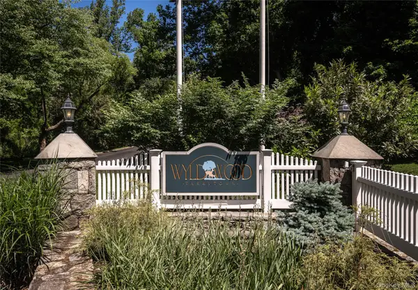 40 Trailhead Lane, Tarrytown, NY 10591