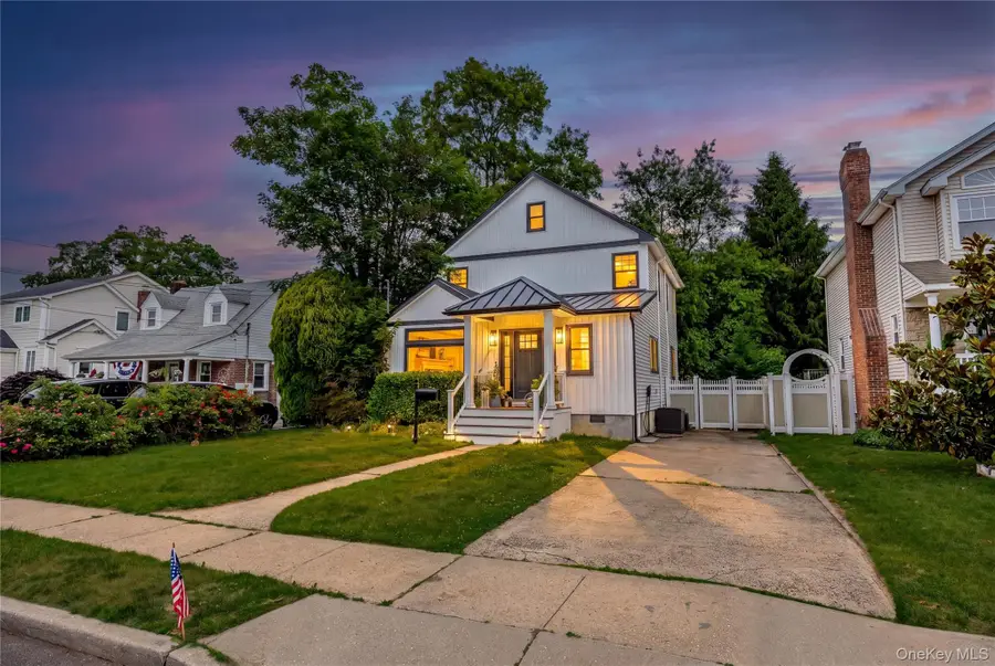 246 Oak Street, Bellmore, NY 11710 - #2