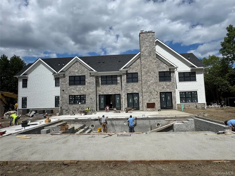 15 Stone Bridge Road, Purchase, NY 10577 - #2