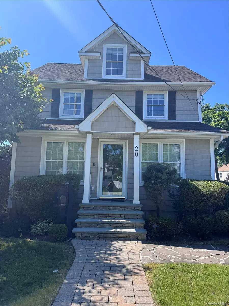 20 Woods Place, Rockville Centre, NY 11570 - #3