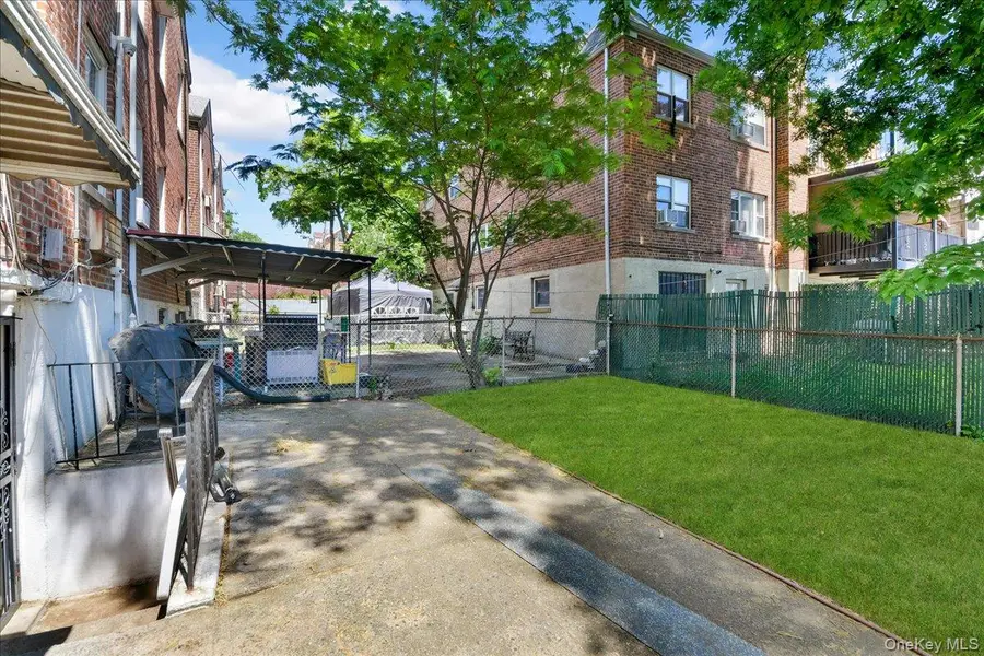 932 Neill Avenue, Bronx, NY 10462 - #3