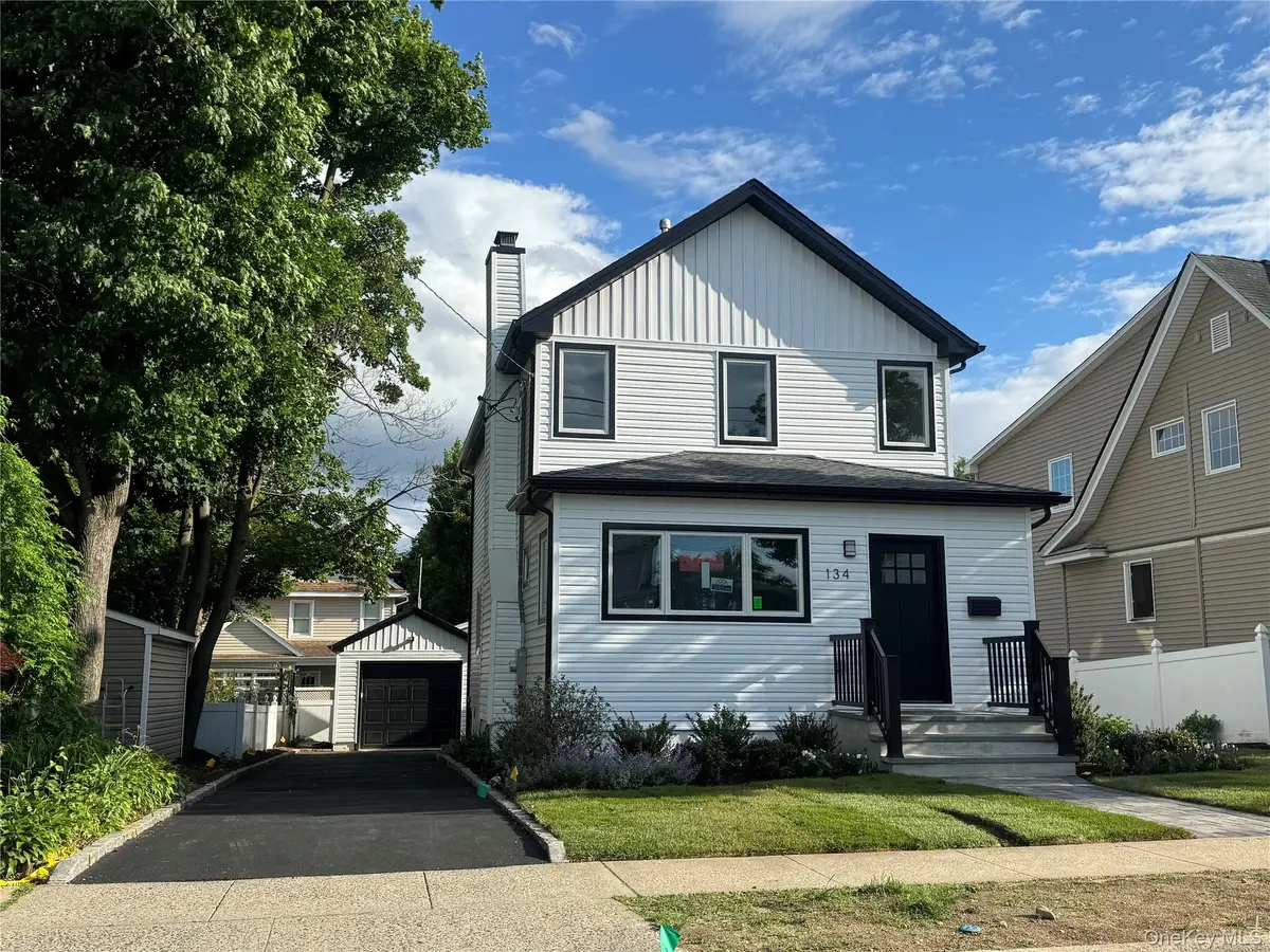 134 Murray Avenue, Port Washington, NY 11050 - #1