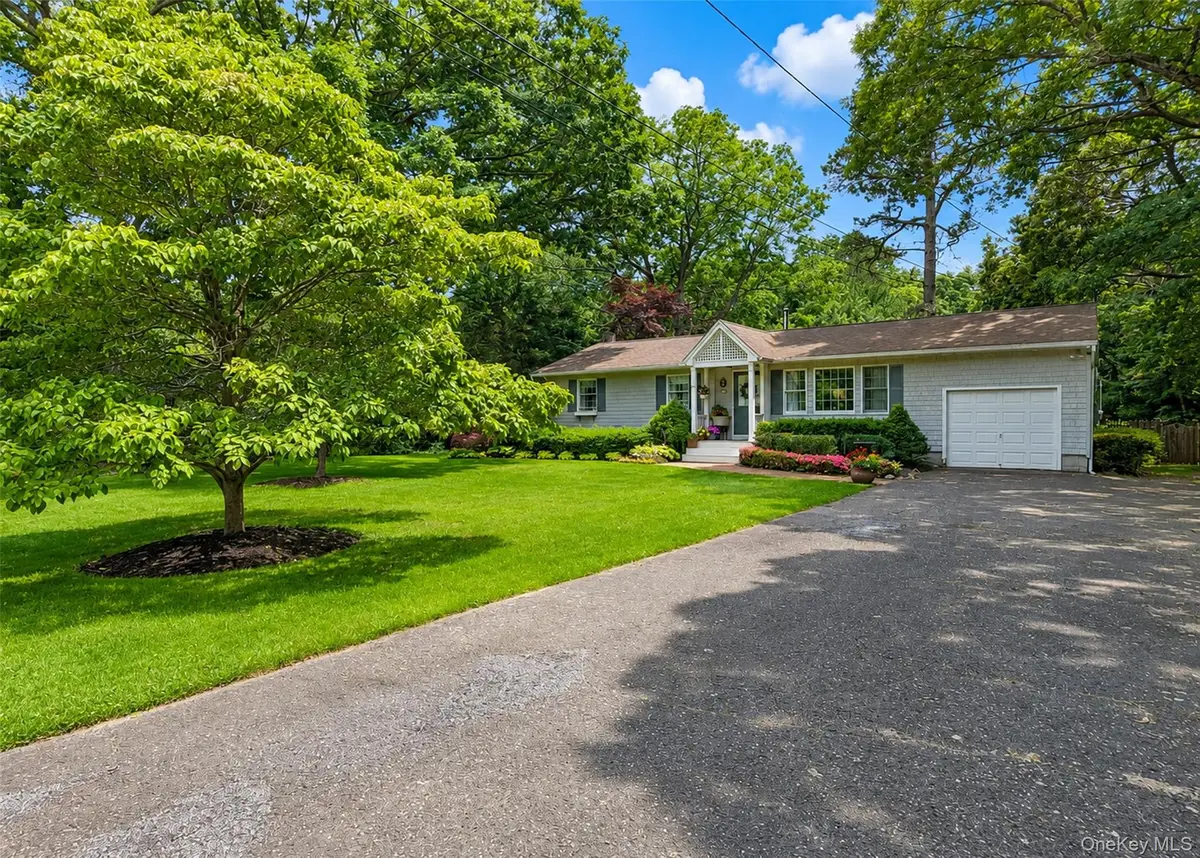 816 Blair Street, Bohemia, NY 11716 - #1