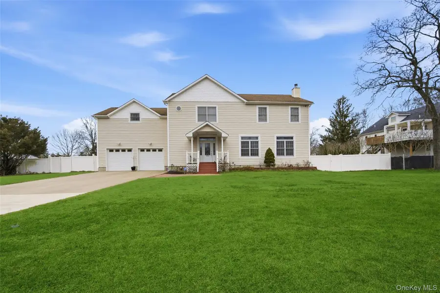 471 Southport Street, Ronkonkoma, NY 11779 - #3