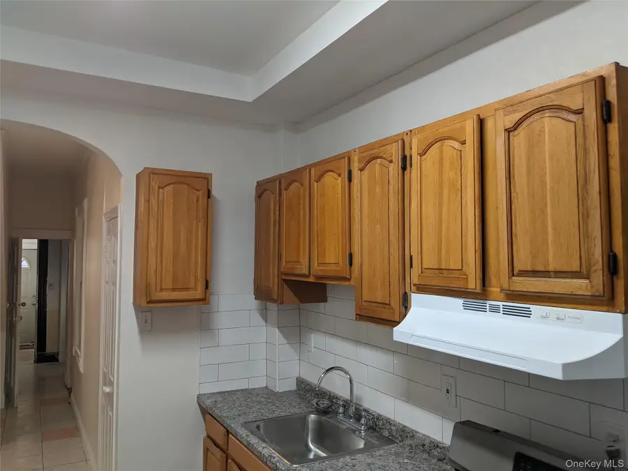 81 Mckinley Avenue, Brooklyn, NY 11208 - #3