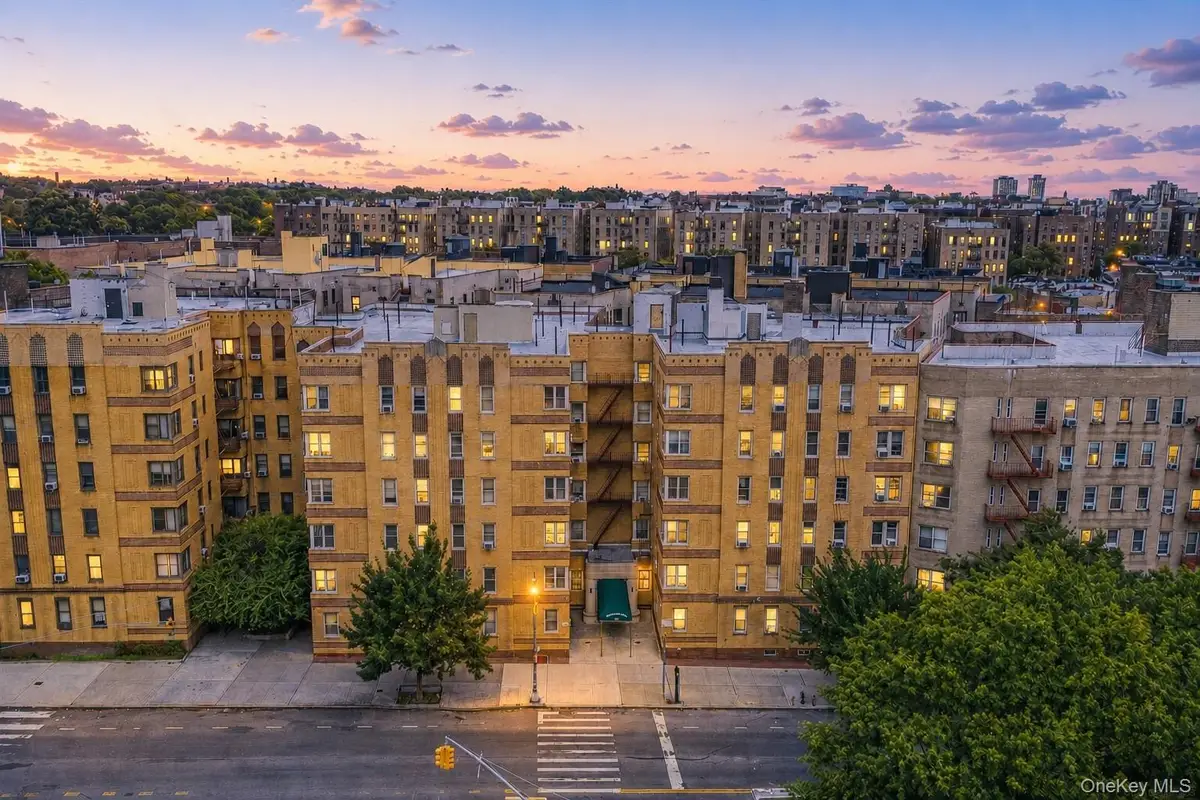 2166 Bronx Park E #1F, Bronx, NY 10462 - #1