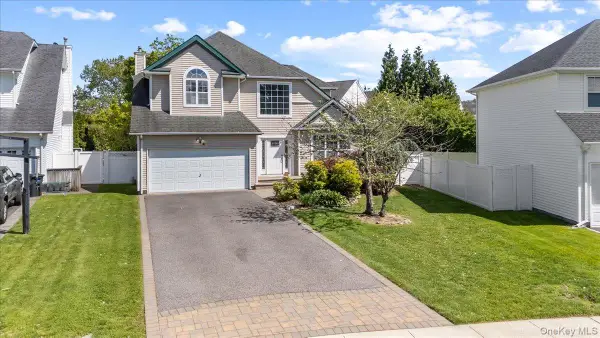 144 Cranberry Court, Melville, NY 11747