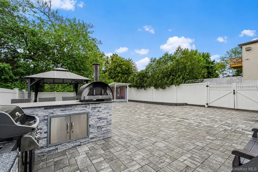 28 Weiner Street, Staten Island, NY 10309 - #3