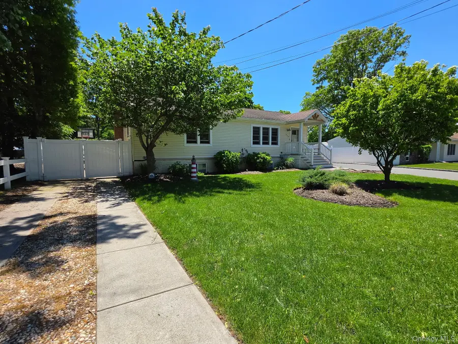 214 Pleasant Street, Ronkonkoma, NY 11779 - #2
