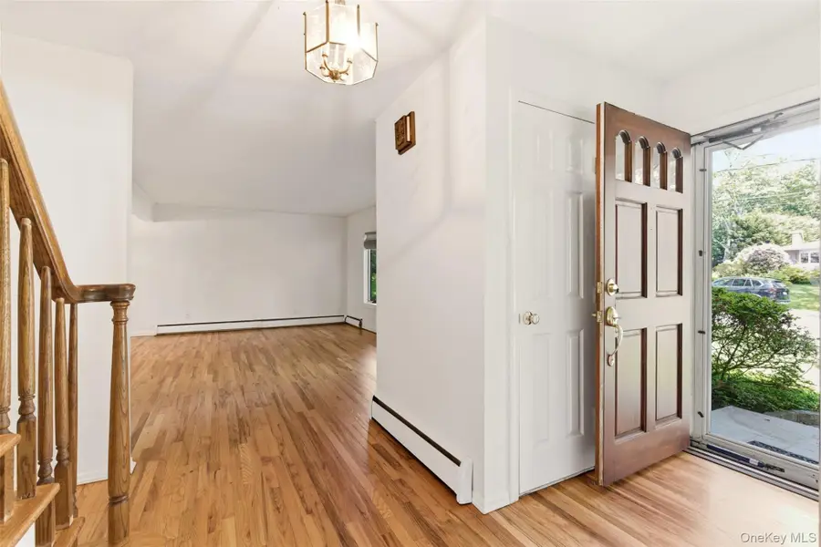 2 Bartel Place, South Huntington, NY 11746 - #2