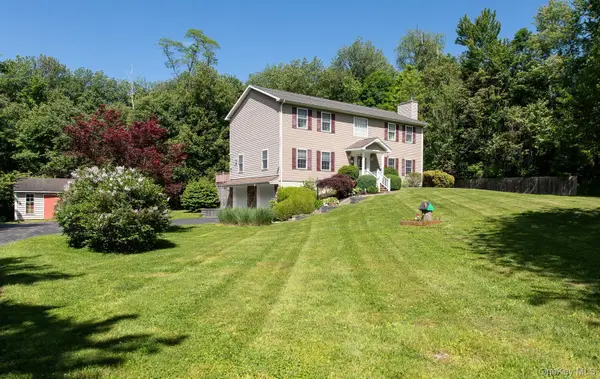65 Marges Way, Hopewell Junction, NY 12533