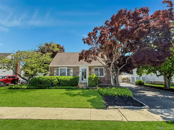 3584 Condor Road, Levittown, NY 11756