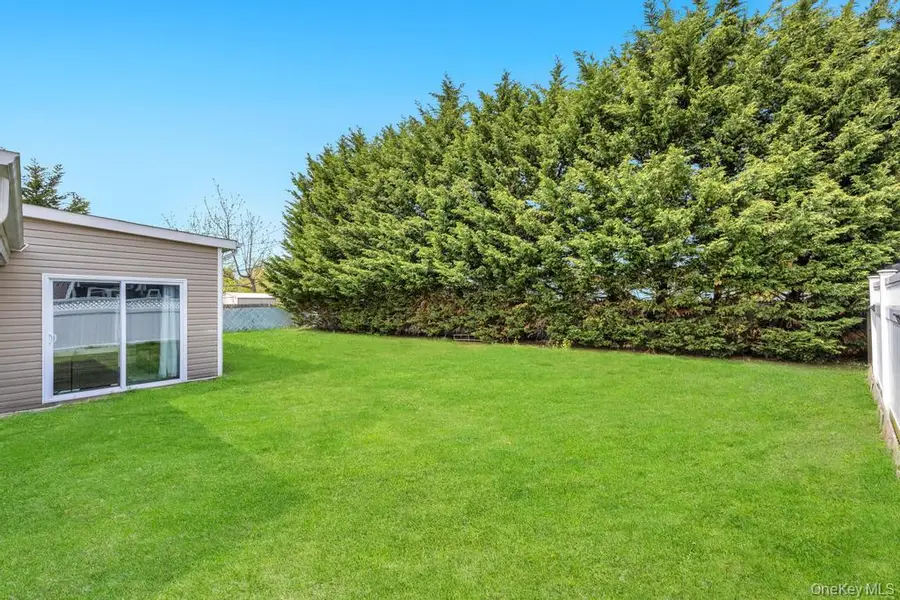 213 Hillcrest Drive, Seaford, NY 11783 - #2