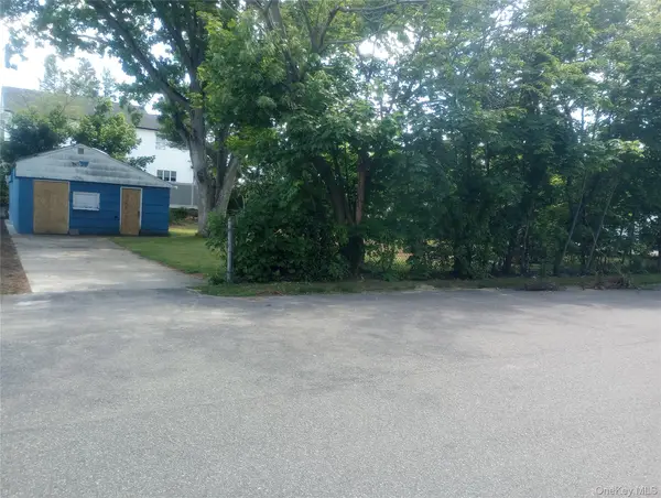 78A Claremont Avenue, West Babylon, NY 11704