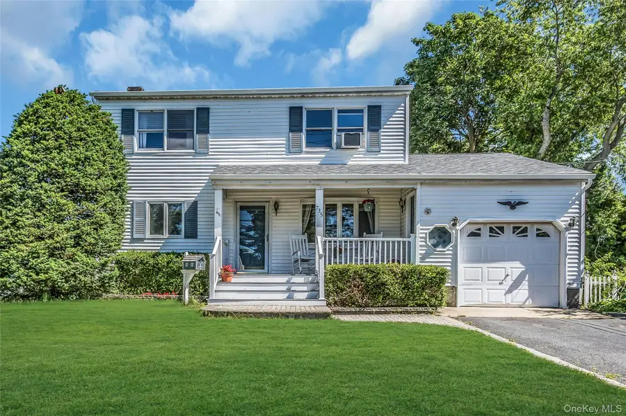 735 Muncey Road, West Islip, NY 11795 - #2
