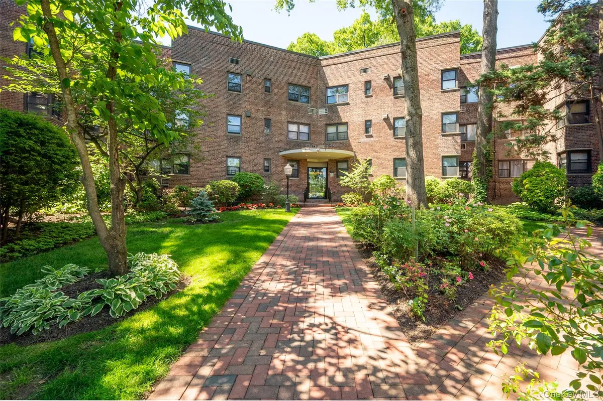 50 Brompton Road #Apt 3H, Great Neck, NY 11021 - #1