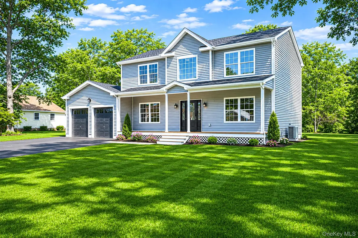 11 Henry Avenue, Ronkonkoma, NY 11779 - #1
