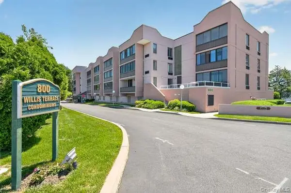 800 Willis Avenue #119, Albertson, NY 11507