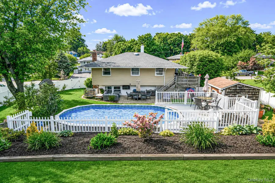 16 Lynx Lane, East Setauket, NY 11733 - #3