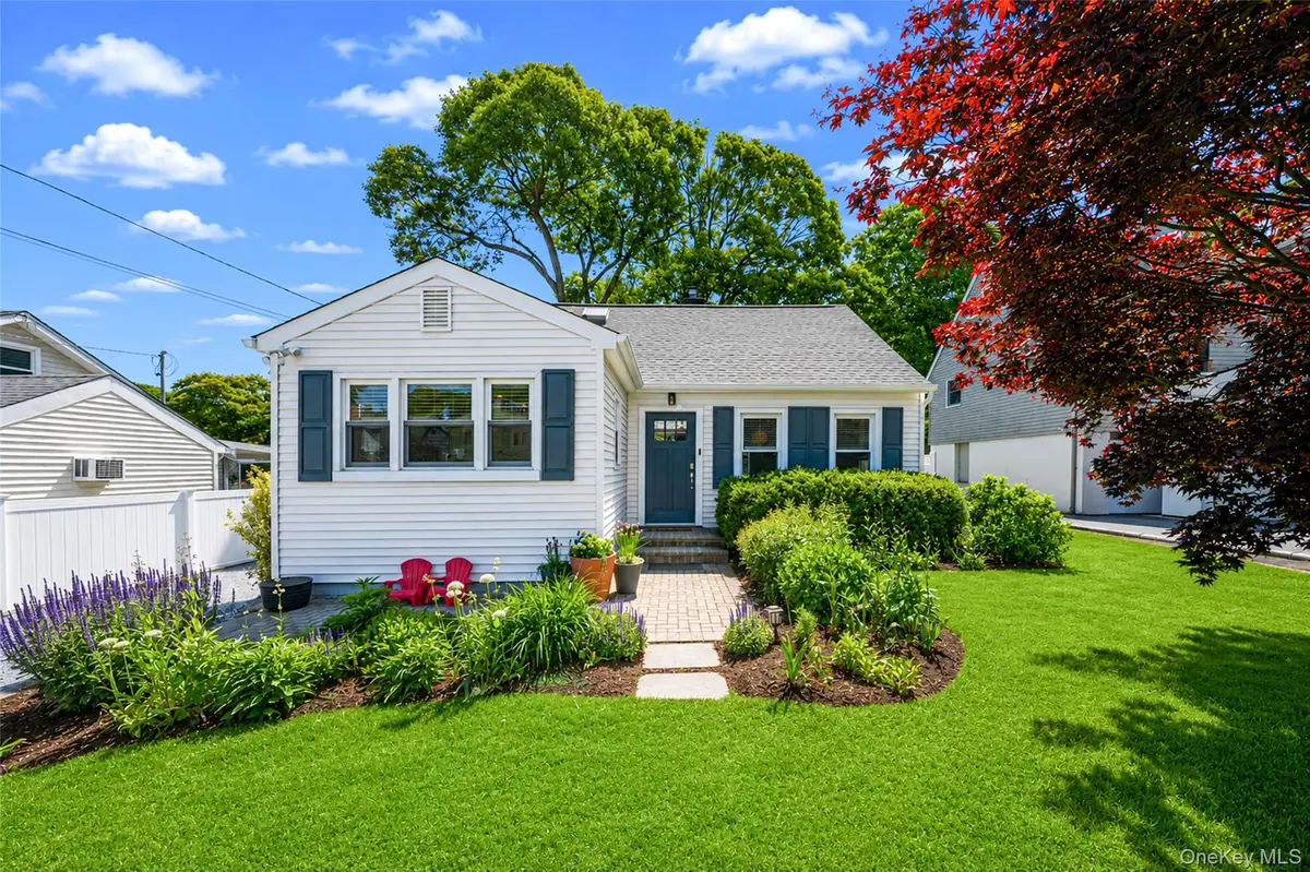 7 Spruce Drive, East Northport, NY 11731 - #1