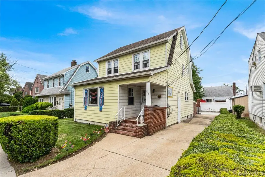 205 Roslyn Road, Mineola, NY 11501 - #3