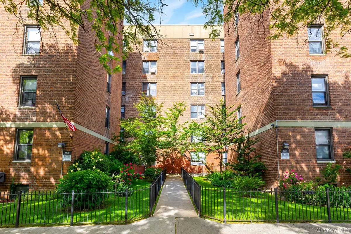65-35 108 Street #D5, Forest Hills, NY 11375 - #1