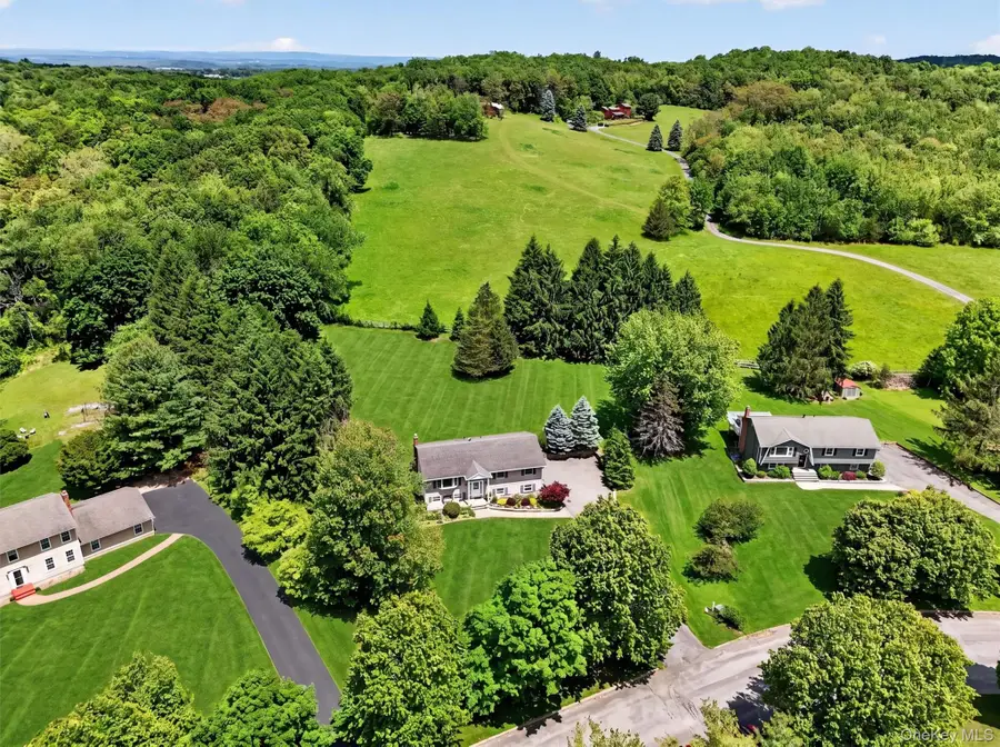 22 Beverly Drive, Warwick, NY 10990 - #3