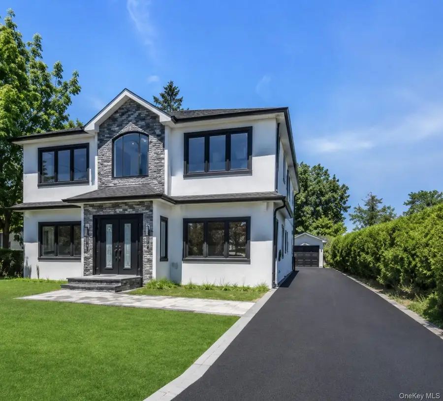 118 W Cherry Street, Hicksville, NY 11801 - #3