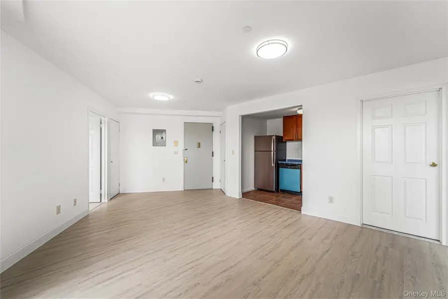 81-15 Queens Boulevard #4H, Elmhurst, NY 11373 - #3