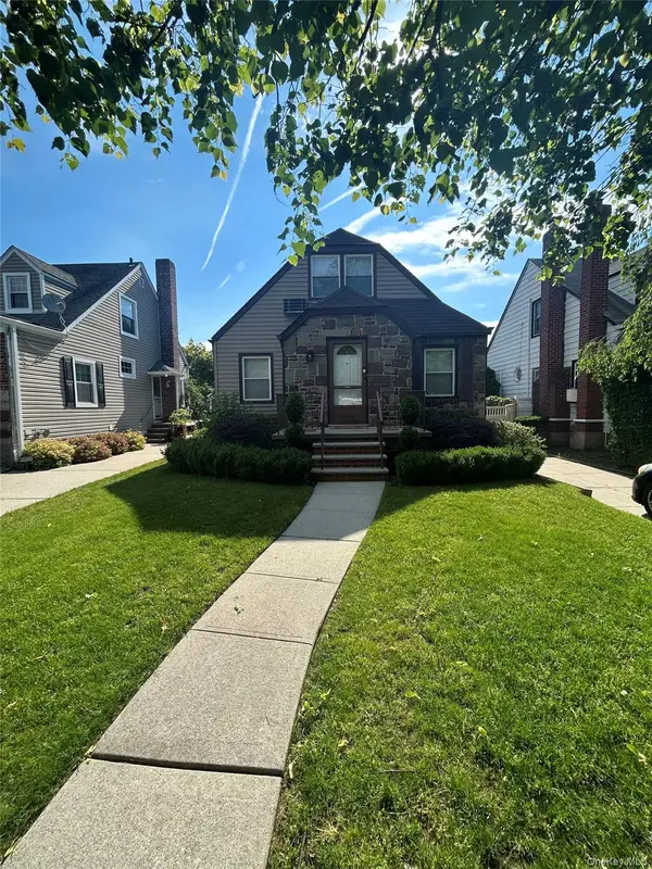 8721 250th Street, Bellerose, NY 11426