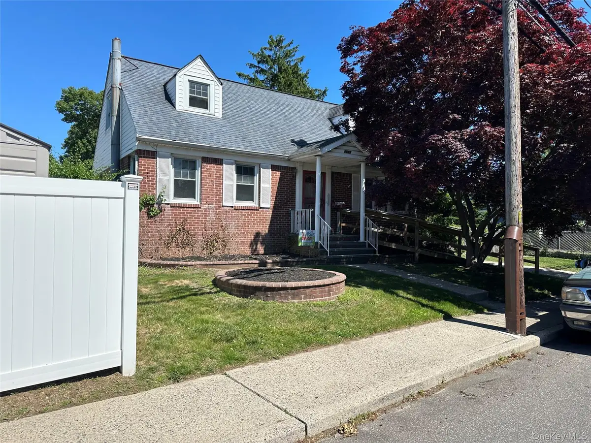 1527 Little Whaleneck Road, Merrick, NY 11566 - #1