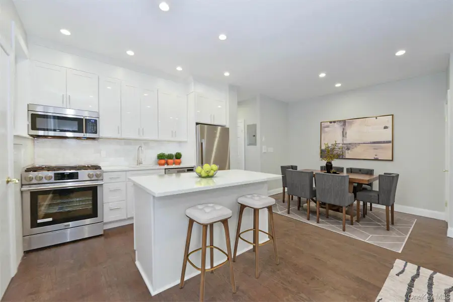 2370 26th Street #3 Family, Astoria, NY 11105 - #3