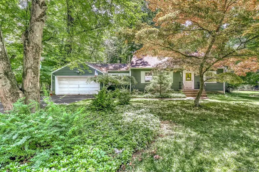3 Woodland Place, Airmont, NY 10952 - #2