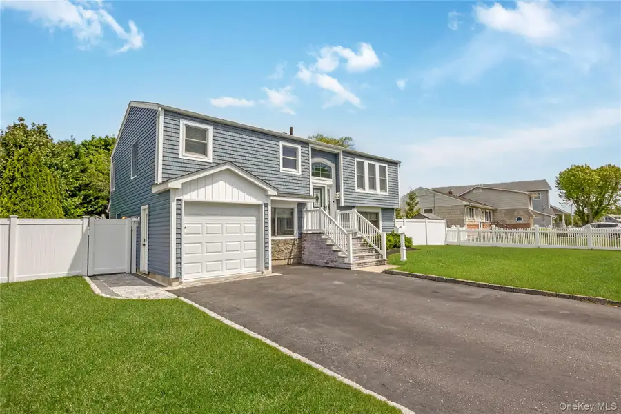 17 Lewis Circle, Babylon, NY 11702 - #2