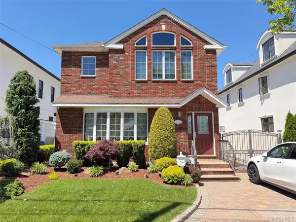 16211 12th Road, Whitestone, NY 11357