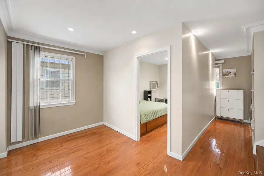 15911 65th Avenue, Fresh Meadows, NY 11365 - #3