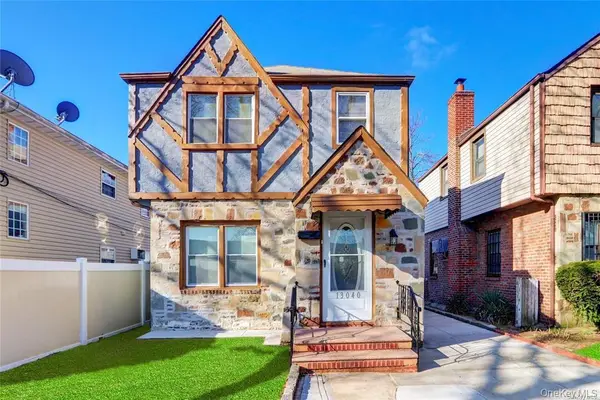 13040 Van Wyck Expressway, South Ozone Park, NY 11420