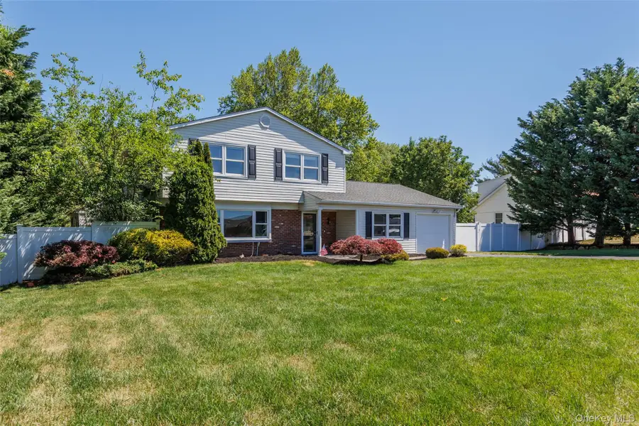 29 Segatogue Lane, South Setauket, NY 11720 - #2