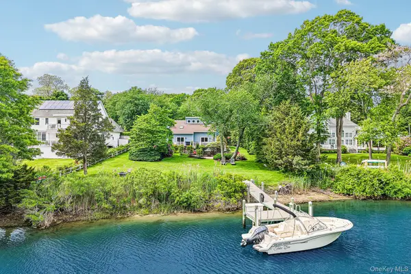 2100 Glenn Road, Southold, NY 11971