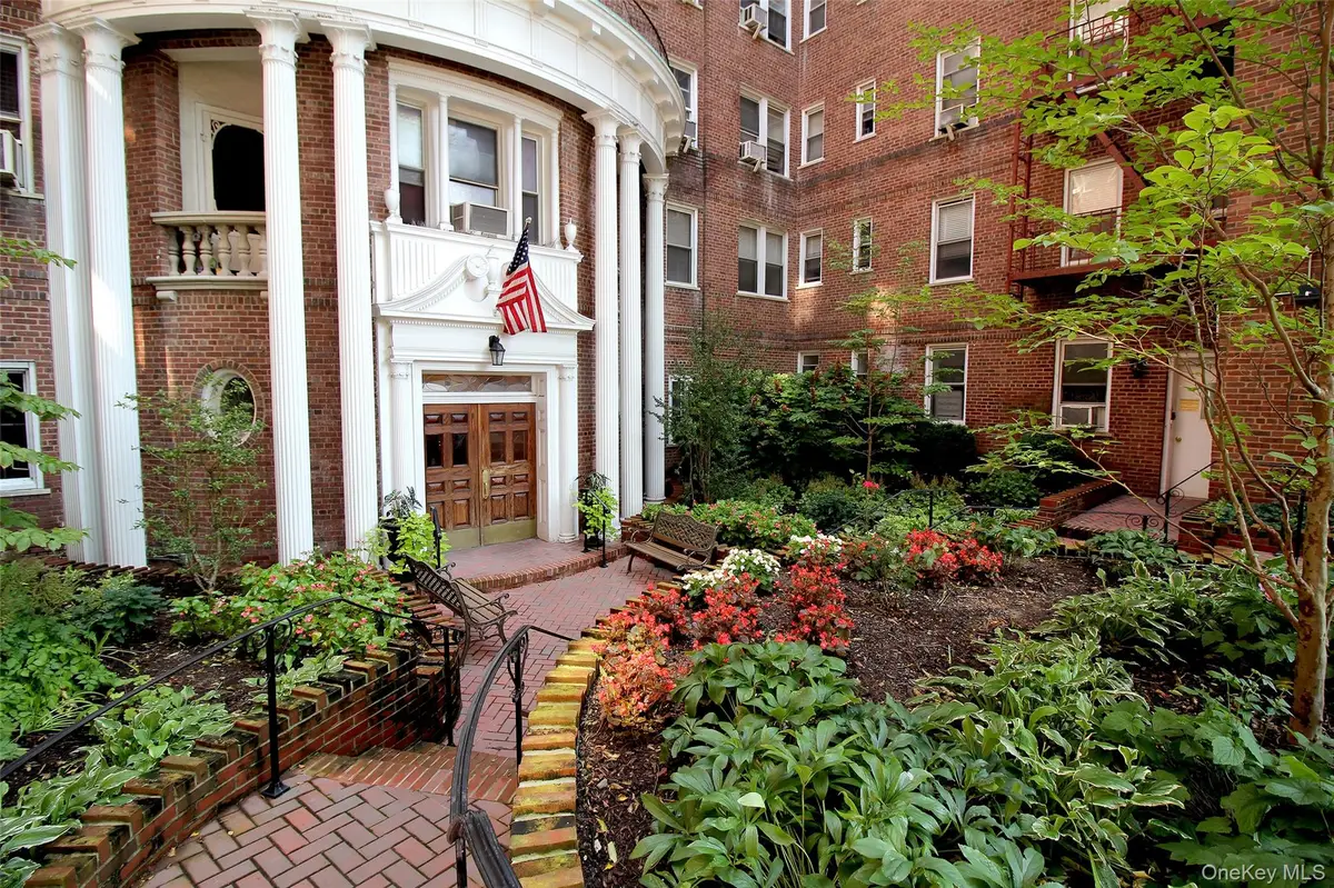 118-11 84th Avenue #503, Kew Gardens, NY 11415 - #1