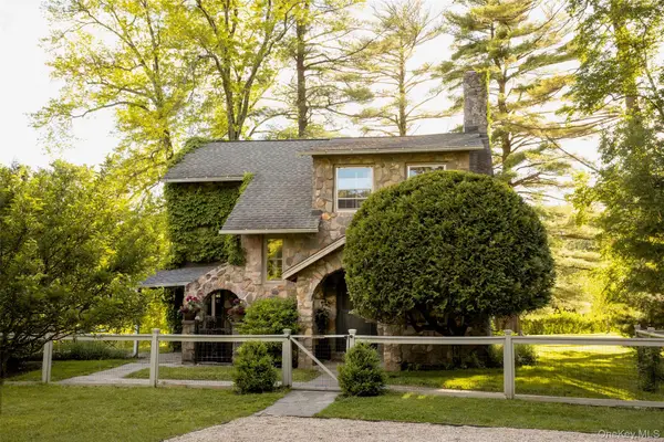 21-23 Library Lane, Woodstock, NY 12498