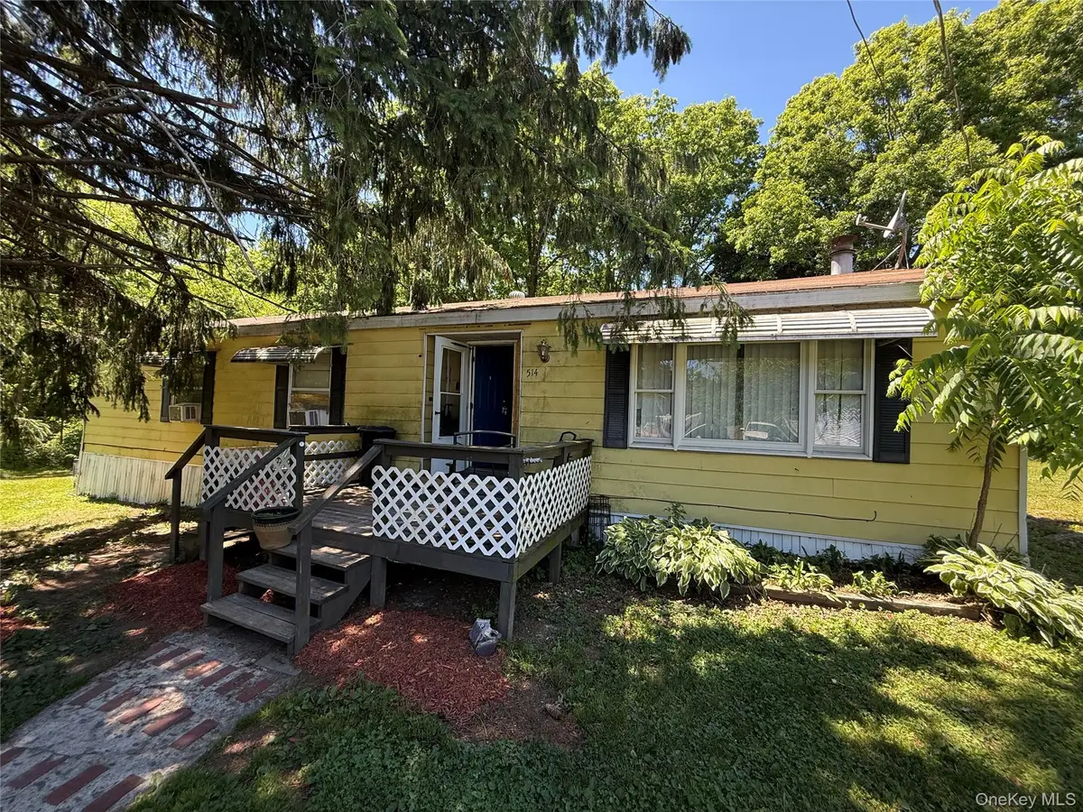 514 Mark Twain Drive, Walden, NY 12586 - #1